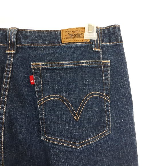 Levi's 525 Women's Bootcut Jeans Size 16 Dark Wash Blue Denim Frayed Raw Hem - Picture 5 of 15